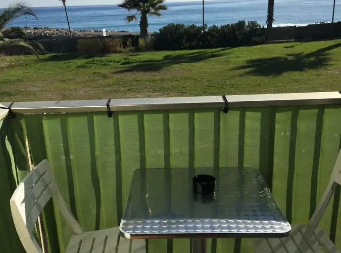 Acapulco Вильнёв-Лубе